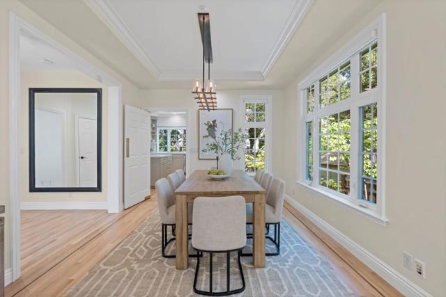 739 Oak View Way, Redwood City CA: https://media.crmls.org/mediaz/11e5279d-f2c0-462c-9c04-17c5be87a1c9.jpg