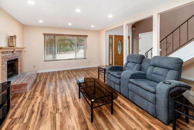 Detail Gallery Image 3 of 28 For 1502 N Ash St, Escondido,  CA 92027 - 4 Beds | 2/1 Baths