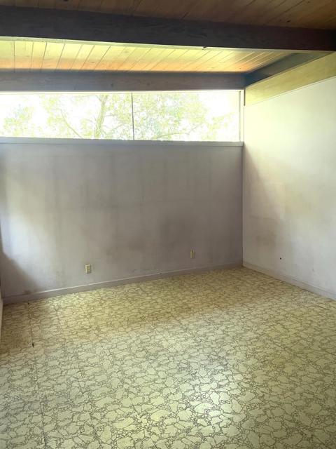 1245 Chula Vista Drive, Belmont CA: https://media.crmls.org/mediaz/11e5bb30-3106-499c-9115-286fc40f14e5.jpg