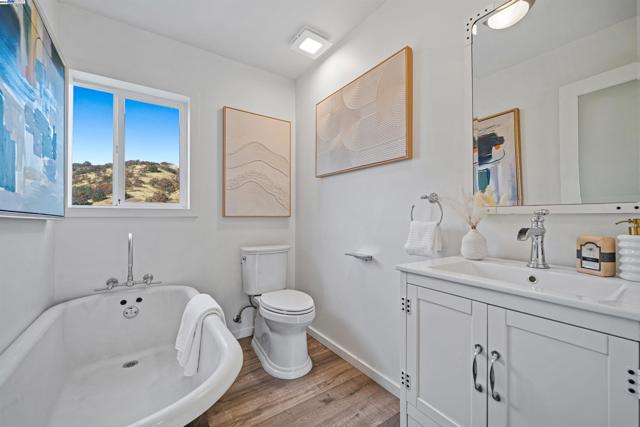 21000 Mines Rd., Livermore CA: https://media.crmls.org/mediaz/11e5f27d-5bec-4f27-85d1-3cb345b5f7dc.jpg