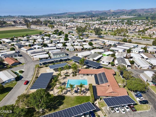 7 Wisteria Way, Ventura CA: https://media.crmls.org/mediaz/11e808f3-2cce-4fca-b8de-25337b08611a.jpg