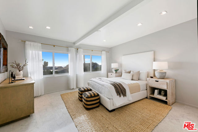 31558 Victoria Point Road, Malibu CA: https://media.crmls.org/mediaz/11e9a37f-abe8-4a43-b27b-bfa4ea0e2099.jpg