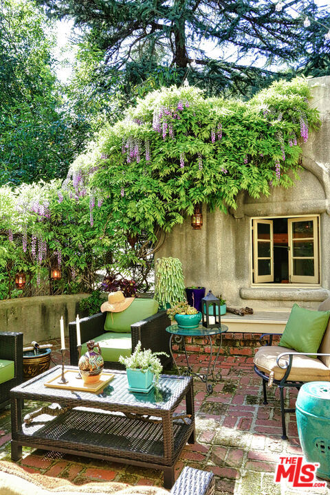 Image 38 of 49 For 2707 Hermosita Drive