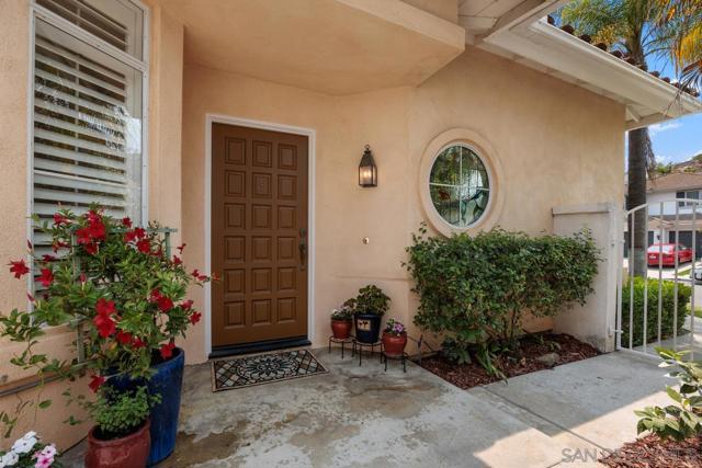 18155 Moon Song Court, San Diego CA: https://media.crmls.org/mediaz/11eb6098-1205-449e-8475-3b00f553a3c9.jpg