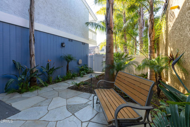 Detail Gallery Image 5 of 36 For 2414 Monaco Dr, Oxnard,  CA 93035 - 4 Beds | 2/1 Baths