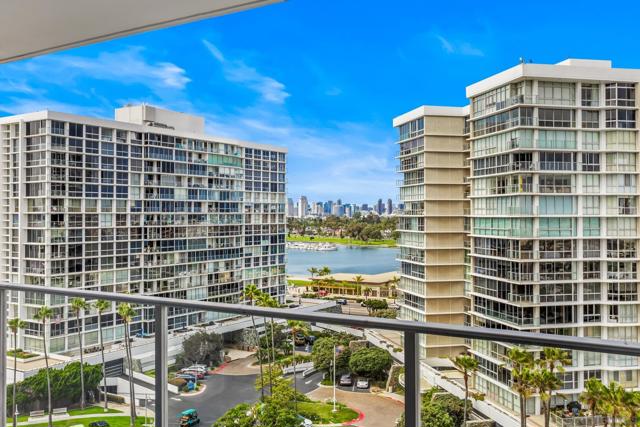 1830 Avenida Del Mundo, Coronado CA: https://media.crmls.org/mediaz/11ec257a-e449-4913-bf1f-428143acc4f3.jpg