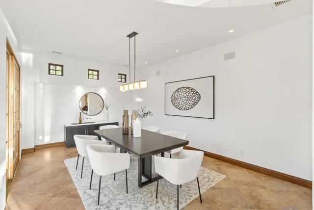 7778 Camino Sin Puente, Rancho Santa Fe CA: https://media.crmls.org/mediaz/11ece2bd-1d7b-4653-a060-c60236535b9a.jpg