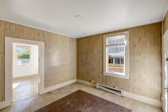 486 VAN BUREN ST, Monterey CA: https://media.crmls.org/mediaz/11ed9b77-d8e4-4068-a6b7-e694eeadc378.jpg