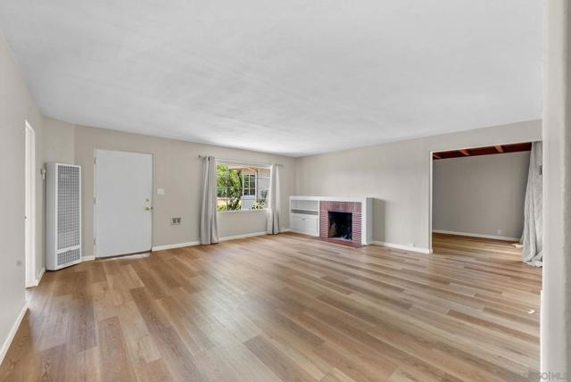3958 Pringle Street, San Diego CA: https://media.crmls.org/mediaz/11ee09a8-fce3-4c3d-b8d9-81c82e73ce98.jpg