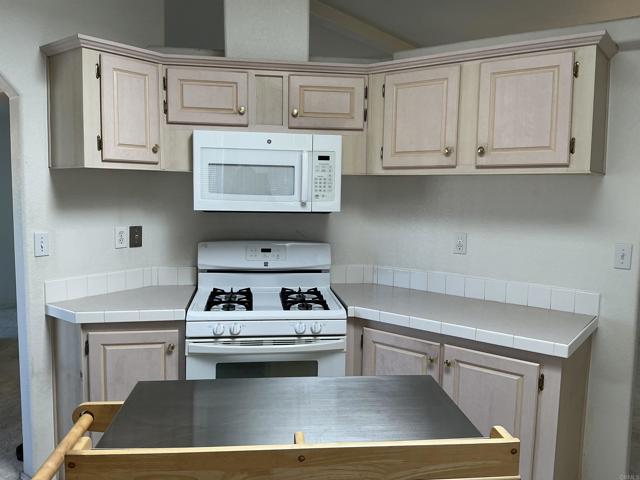 Detail Gallery Image 12 of 26 For 525 W El Norte  Pkwy #127,  Escondido,  CA 92026 - 2 Beds | 2 Baths