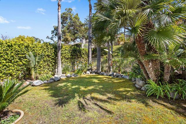 11311 Legacy Canyon Pl, San Diego CA: https://media.crmls.org/mediaz/11ee55dd-11d6-4133-a1c6-51835f29bc23.jpg