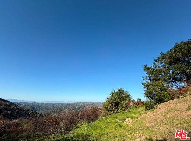 0 Fir Ridge Drive, Topanga CA: https://media.crmls.org/mediaz/11ee8c21-d315-40d2-89b5-c0a3a5773cd8.jpg