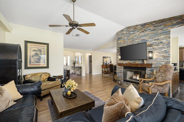 79835 Horseshoe Road, La Quinta CA: https://media.crmls.org/mediaz/11f0262a-93d1-4f2b-9344-f9eb11e7aedf.jpg