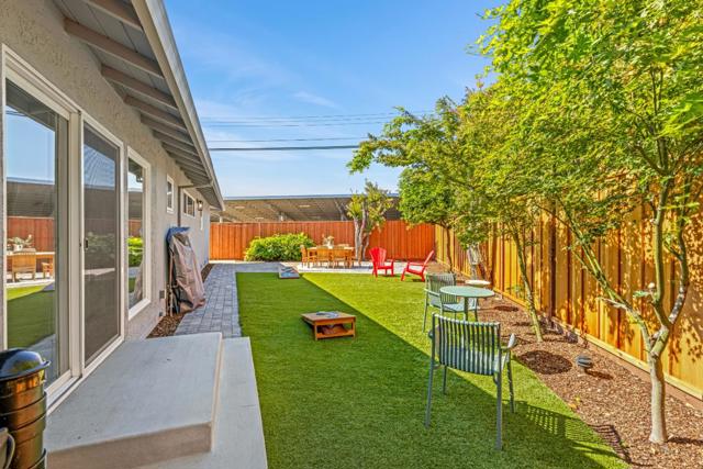 666 Fairlane Avenue, Santa Clara CA: https://media.crmls.org/mediaz/11f0d7fa-547a-4677-9768-9a4c1cc6914b.jpg