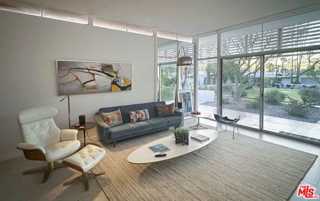 2324 S Skyview Drive, Palm Springs CA: https://media.crmls.org/mediaz/11f1ffce-8a64-4f18-8e61-85268b06843e.jpg