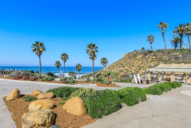 731 Valley Avenue, Solana Beach CA: https://media.crmls.org/mediaz/11f2f2ad-1c55-42eb-ba94-bba25f3f3730.jpg