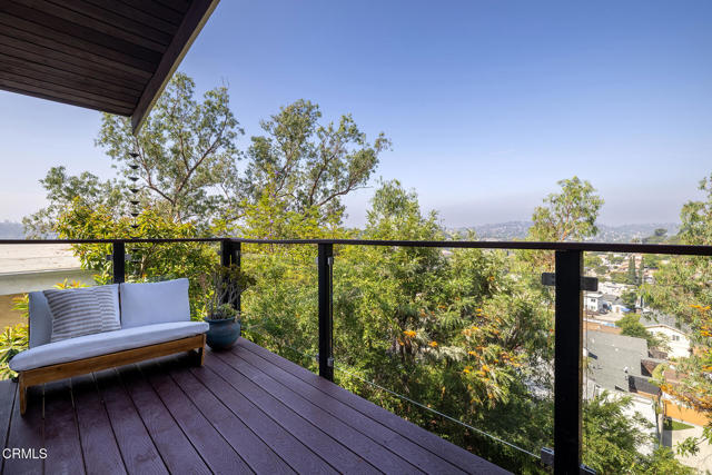 6201 1/4 Saylin Lane, Los Angeles CA: https://media.crmls.org/mediaz/11f3866f-3f5a-4099-967a-41d89d5c9751.jpg