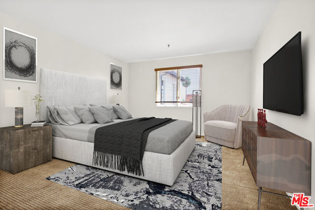 1430 N HARPER Avenue, West Hollywood CA: https://media.crmls.org/mediaz/11f3bb86-1668-4274-b8ea-dcbde5a06f13.jpg
