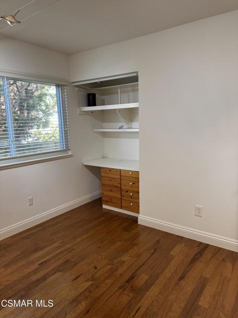 6301 Pisces Street, Agoura Hills CA: https://media.crmls.org/mediaz/11f427c3-b88e-427d-8079-eaf189540aa8.jpg