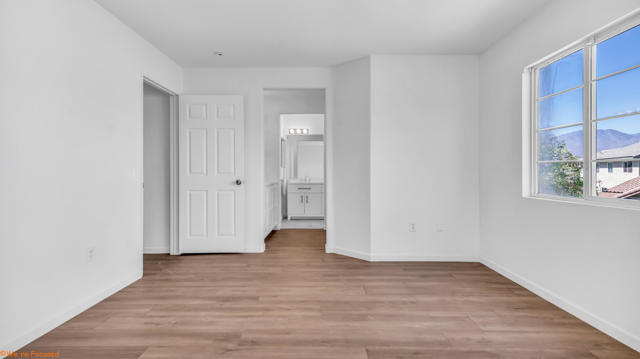 83628 Serpentine Way, Coachella CA: https://media.crmls.org/mediaz/11f74128-07d2-40d5-be5d-b9e7bcc03afd.jpg
