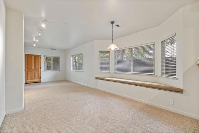 33 Edgewood Way, Santa Cruz CA: https://media.crmls.org/mediaz/11f7bf92-76d0-4d9e-b97b-548f7a3fa607.jpg