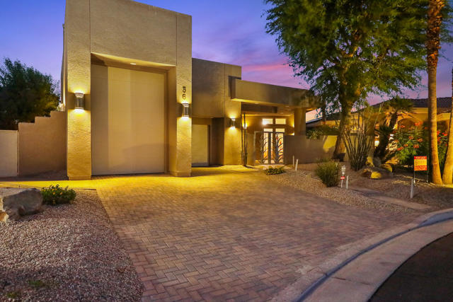 36 Merill Drive, Palm Desert CA: https://media.crmls.org/mediaz/11f812c8-febc-4cff-992b-758e9abc432f.jpg