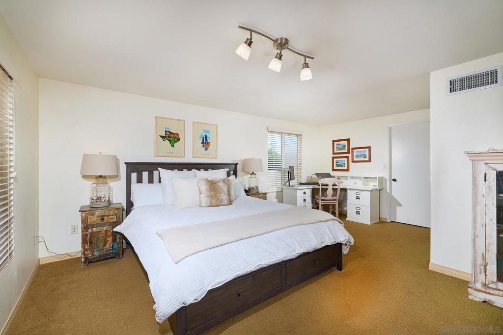 15019 Amso Street - photo 14