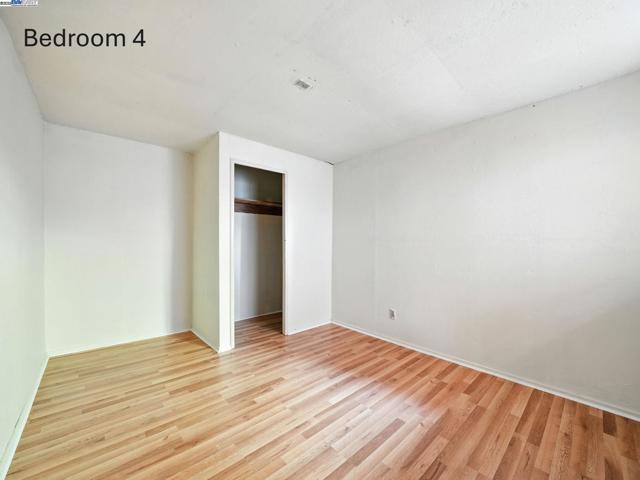 37114 Dondero Way, Fremont CA: https://media.crmls.org/mediaz/11f8cb3a-31b0-442f-b9ef-9f022e7dcc1f.jpg