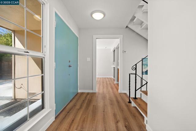 989 Parkside Dr, Richmond CA: https://media.crmls.org/mediaz/11f92d79-aa4a-4cf5-a35d-6731544a0c3a.jpg