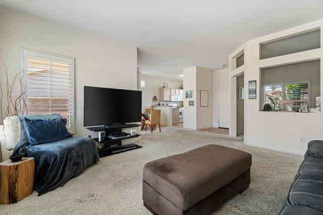 78948 Waterford Lane, Palm Desert CA: https://media.crmls.org/mediaz/11faa412-a6f9-491e-8fc6-ac06c00515dd.jpg