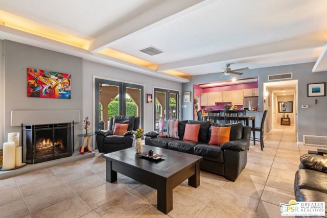 648 S Roxbury Drive, Palm Springs CA: https://media.crmls.org/mediaz/11fcbc65-4b24-466a-a02d-6886819eb1dc.jpg