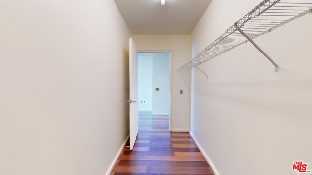 1155 S Grand Avenue, Los Angeles CA: https://media.crmls.org/mediaz/11fd335b-91fa-459d-8c04-bbe9d24cd11c.jpg