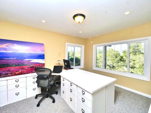 514 Live Oak Lane, Redwood City CA: https://media.crmls.org/mediaz/11fdbca9-4114-4510-95bd-fd79aa8e92b8.jpg