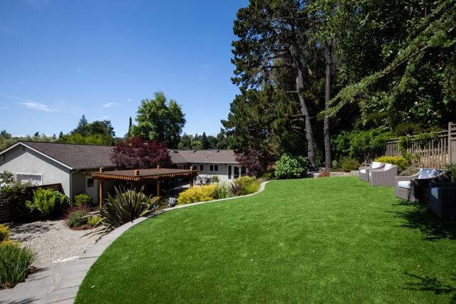 2230 Tioga Drive, Menlo Park CA: https://media.crmls.org/mediaz/11fec839-7489-4af7-b848-2040bedbad8b.jpg