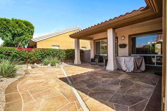 Image 31 of 39 For 78212 Griffin Drive