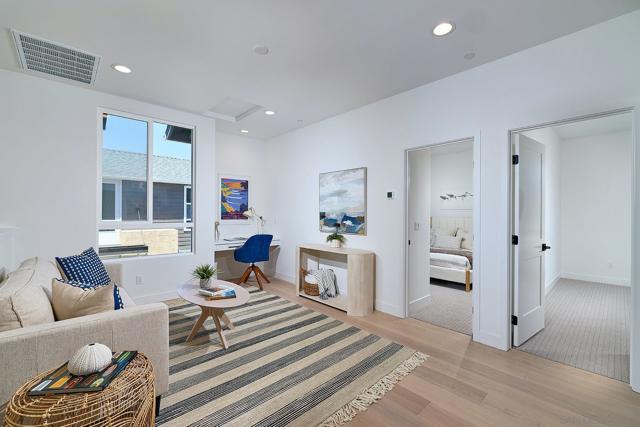 557 N Vulcan Ave, Encinitas CA: https://media.crmls.org/mediaz/11ffb3d0-0b3a-4e13-b4e4-c63cbb5a0bc8.jpg