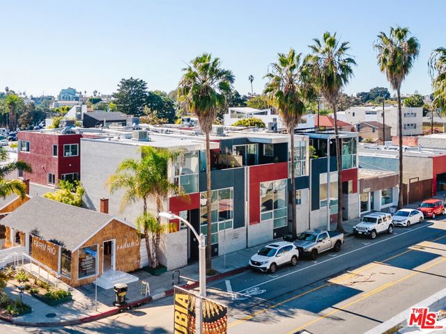 Image 1 of 74 For 1320 Abbot Kinney Boulevard
