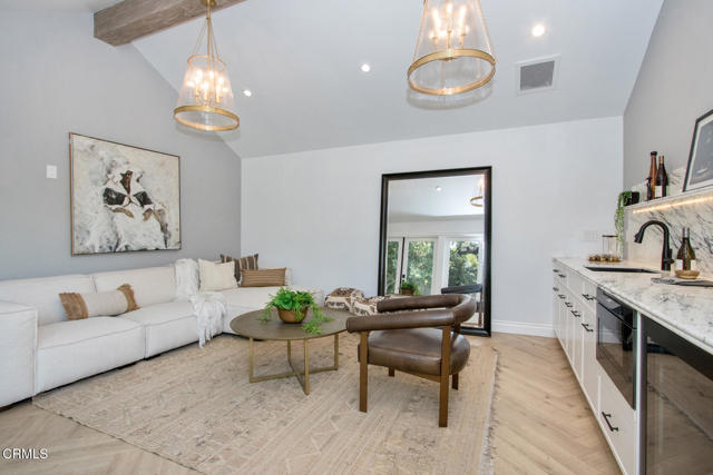 1036 S Madison Avenue, Pasadena CA: https://media.crmls.org/mediaz/12024c0d-e01b-482e-9d78-800bb8c51c98.jpg