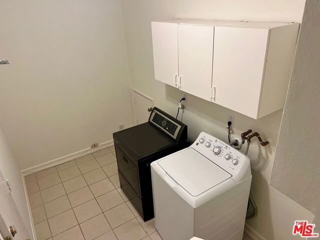 1586 Palisades Drive, Pacific Palisades CA: https://media.crmls.org/mediaz/12035457-88b0-4483-bc2e-3a449ebeac52.jpg