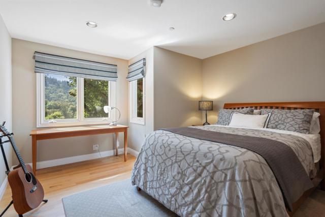 55 Vista Verde Way, Portola Valley CA: https://media.crmls.org/mediaz/12040a2f-fe53-4238-949e-2617ac08221b.jpg