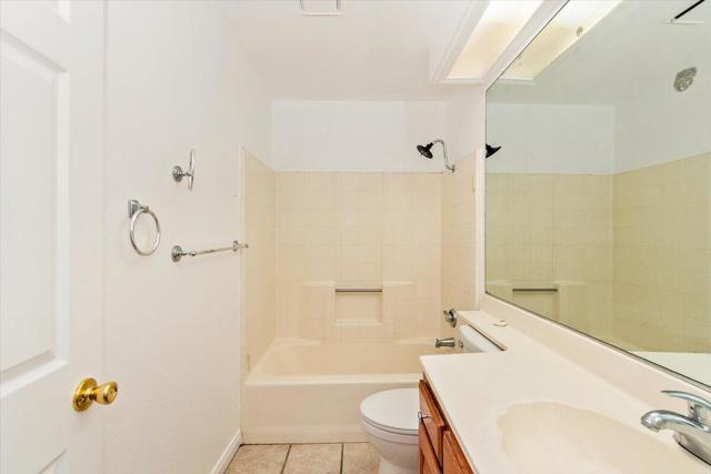 68954 Durango Road, Cathedral City CA: https://media.crmls.org/mediaz/120473ec-6b11-4fad-8859-b3787ec3e9fa.jpg