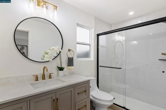 330 Warren Way, Pittsburg CA: https://media.crmls.org/mediaz/12053695-cb95-460b-bc6e-a920dfbfd474.jpg