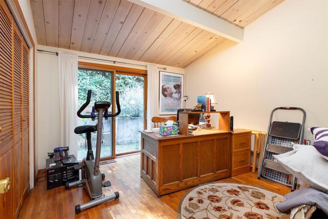 951 Jenny Way, Felton CA: https://media.crmls.org/mediaz/12057ca0-098f-46b7-bfbf-b1c4b00054bc.jpg