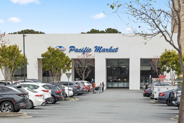 1 Appian Way, South San Francisco CA: https://media.crmls.org/mediaz/120656e5-cbf0-4a40-8f6c-e8c849362278.jpg