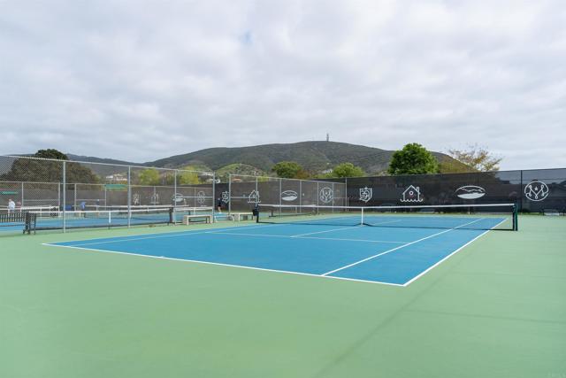1564 Via Brisa Del Lago, San Marcos CA: https://media.crmls.org/mediaz/12067a56-c97a-41f3-abcd-cd44796badcd.jpg