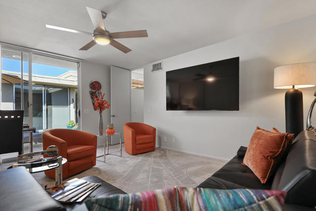 Image 17 of 44 For 72351 Willow Street 1309
