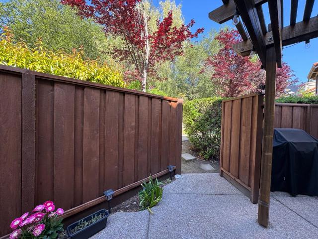 380 Bellflower Court, San Ramon CA: https://media.crmls.org/mediaz/120843c5-db8f-460a-bcb3-8dba4807dca9.jpg