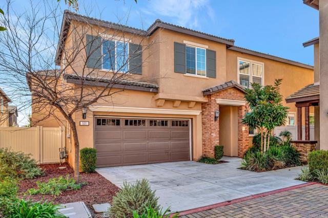 Detail Gallery Image 1 of 1 For 531 Moonlight Dr, San Marcos,  CA 92069 - 3 Beds | 2/1 Baths