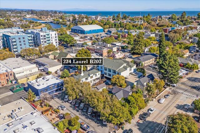 224 Laurel, Santa Cruz CA: https://media.crmls.org/mediaz/120983ff-eea1-4ff8-b85f-1a06a7f25e17.jpg