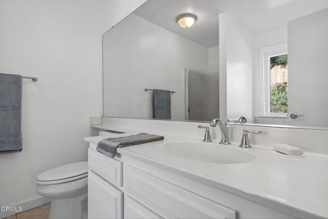 11881 Silver Spur Street, Ojai CA: https://media.crmls.org/mediaz/1209ca97-8751-4b8c-bdf1-ca172ef075f2.jpg